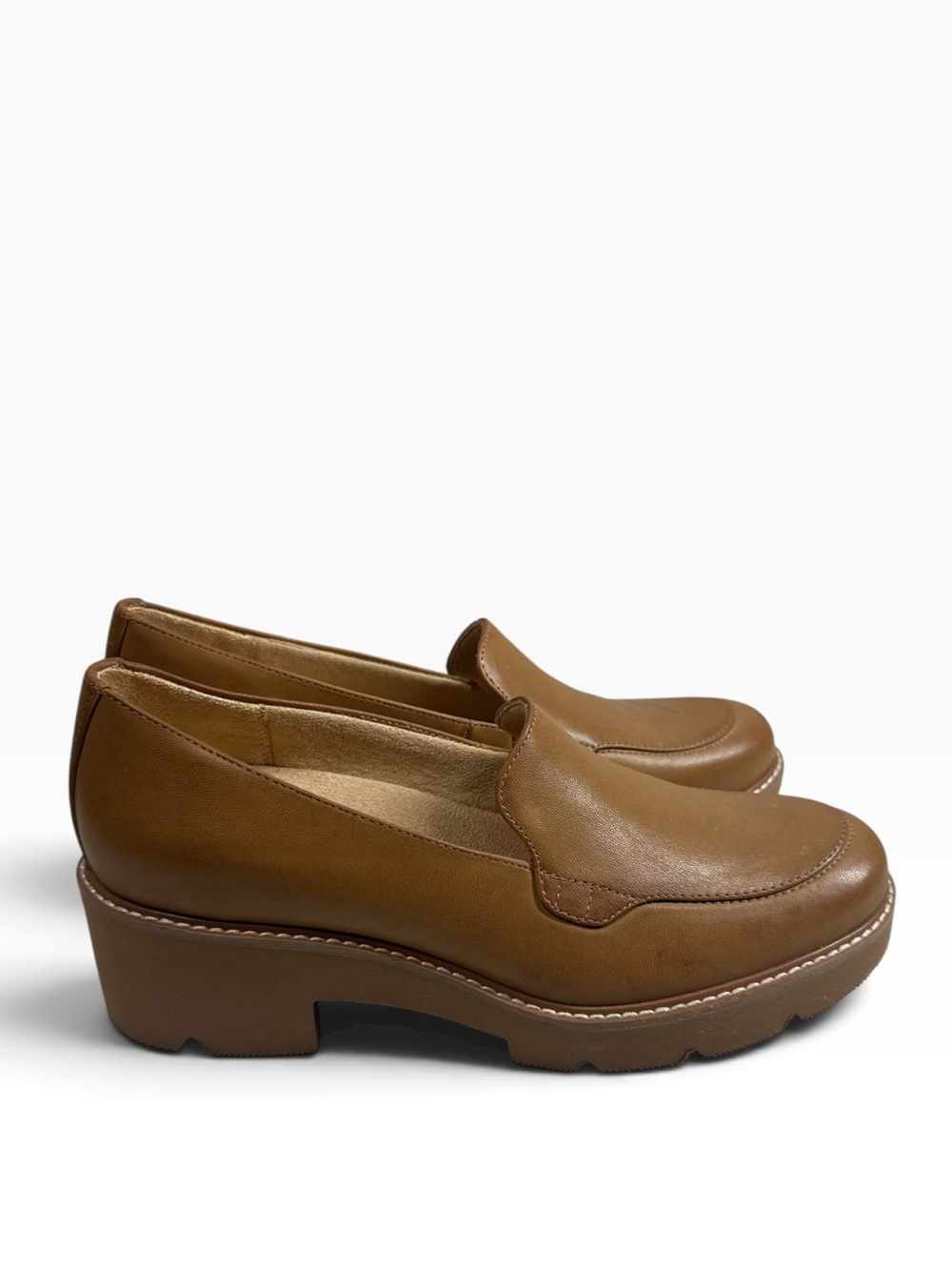 NATURALIZER Cabaret Women's 9 Lug Sole Loafers Cognac Brown Faux Leather Shoes
